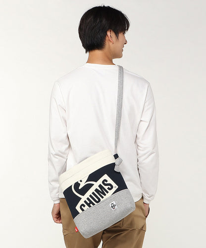 CHUMS MYTON PANEL SHOULDER BAG