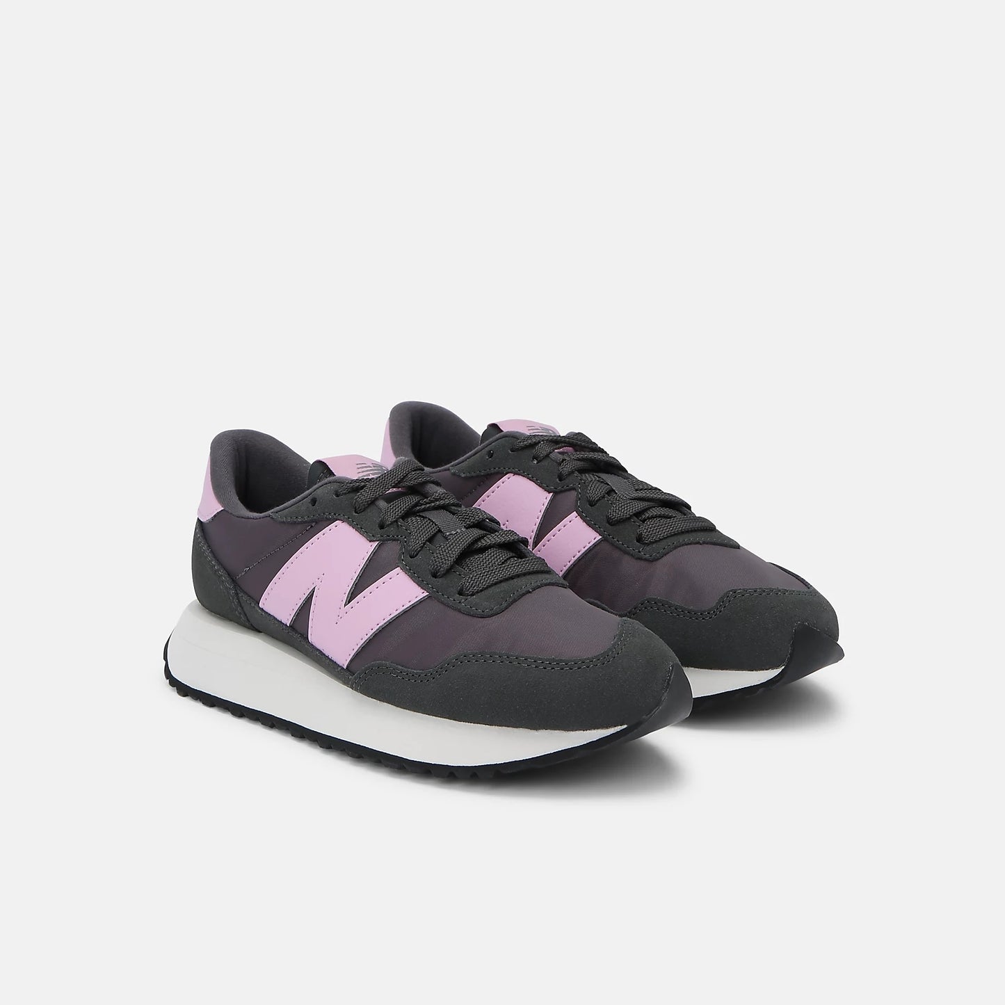 New Balance 237